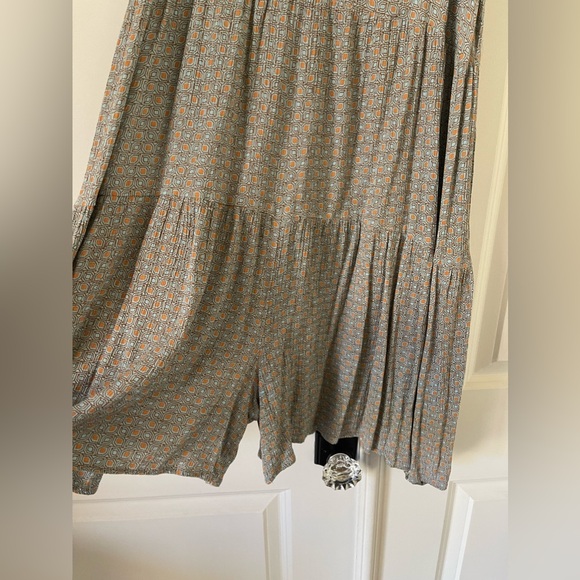 Romper - Picture 4 of 7